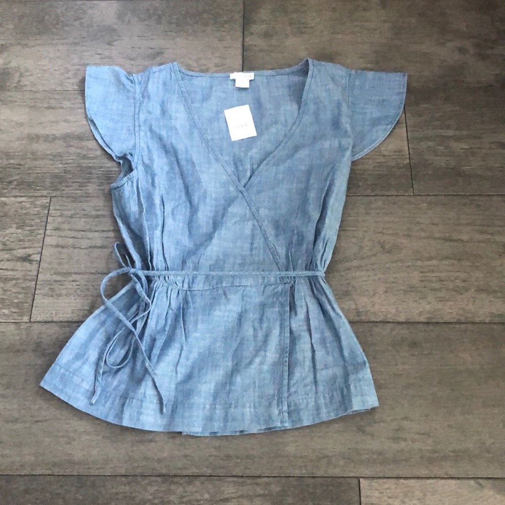 J.Crew woman’s denim blouse - Picture 2 of 8